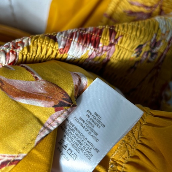 Express Floral Satin Twist Front Peplum Tube Top sz M - Picture 11 of 11